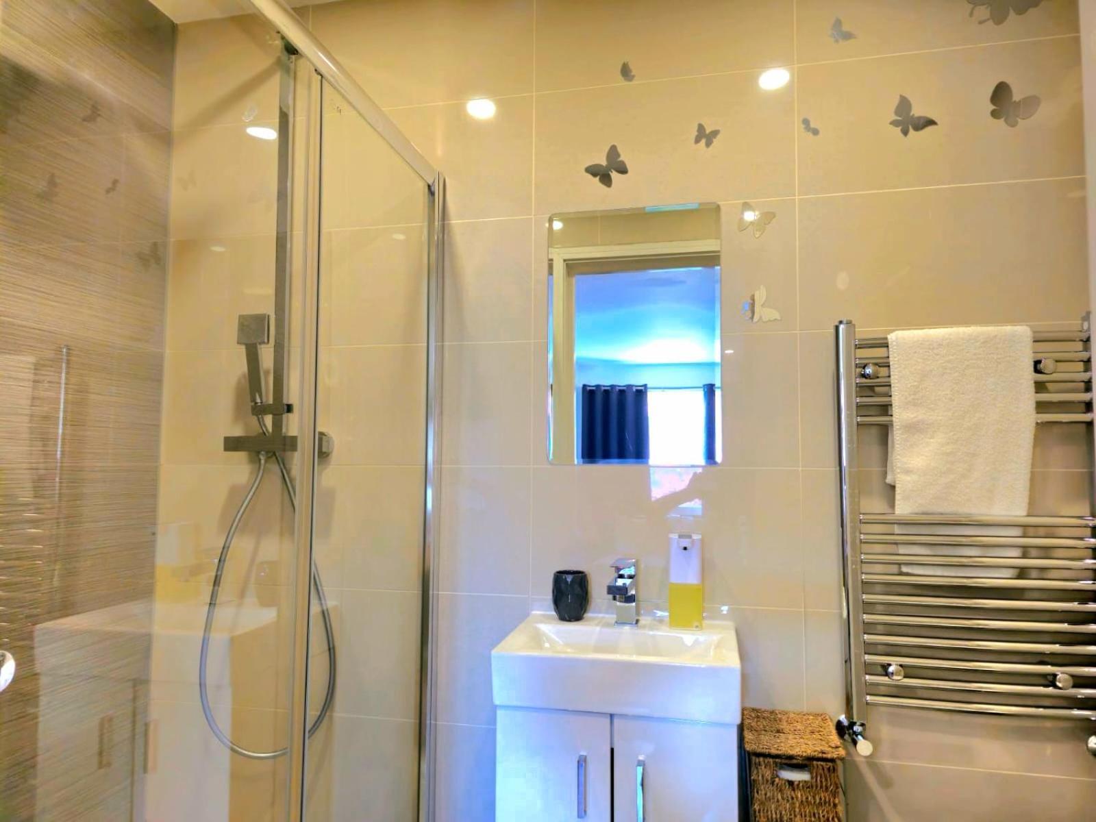 Penelope Ensuite Double Room London Exterior photo
